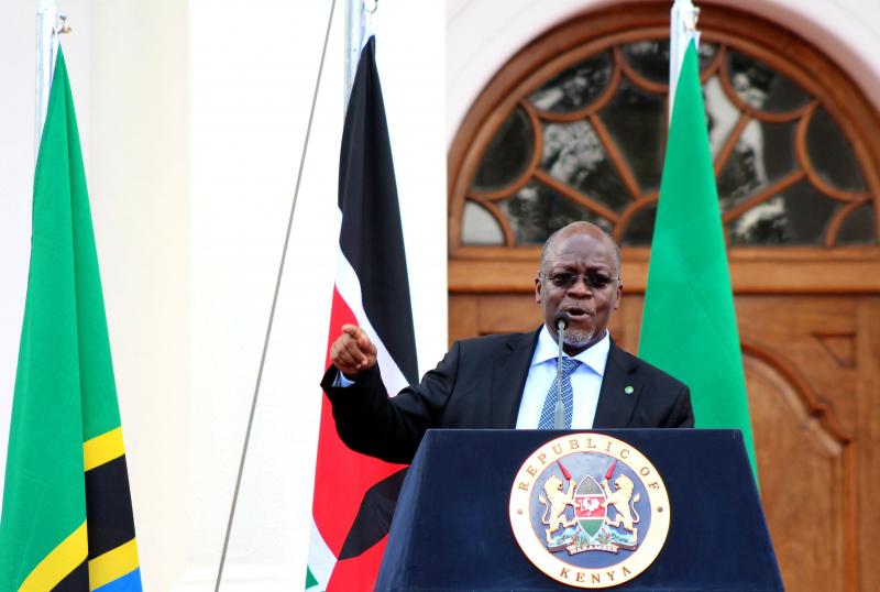 Morre o presidente da Tanzânia, negacionista da...