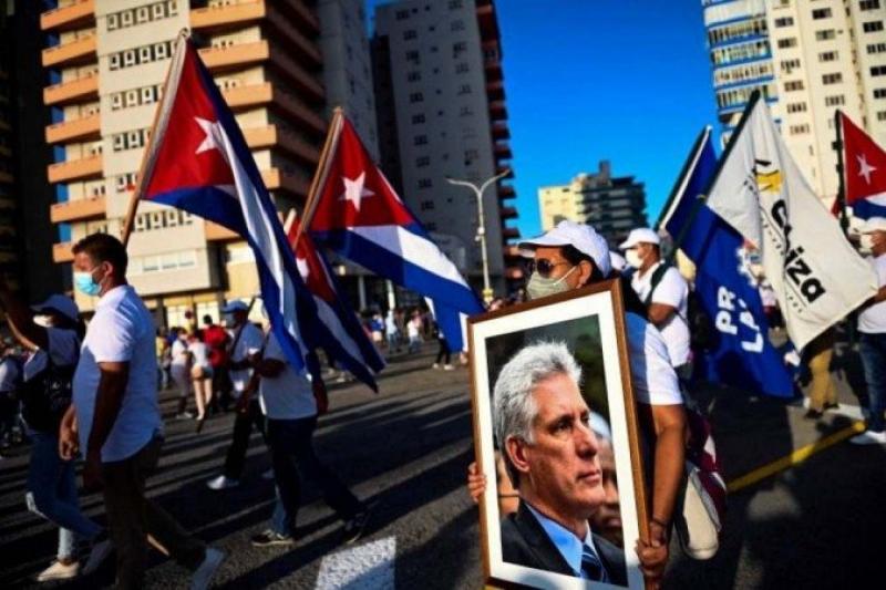 Bloqueio econômico contra o povo Cubano - a...