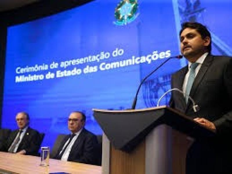 Ministro das Comunicações do União Brasil se...